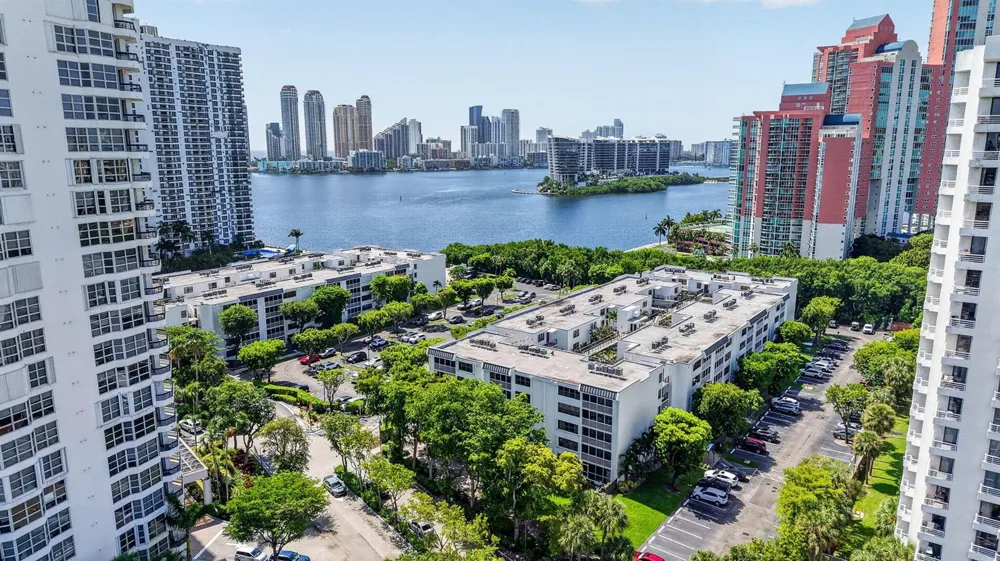 3350 NE 192ND STREET #2B-B Aventura, FL 33180