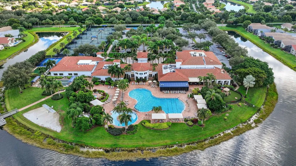 13050 Misty Gilbralter Way Delray Beach, FL 33446