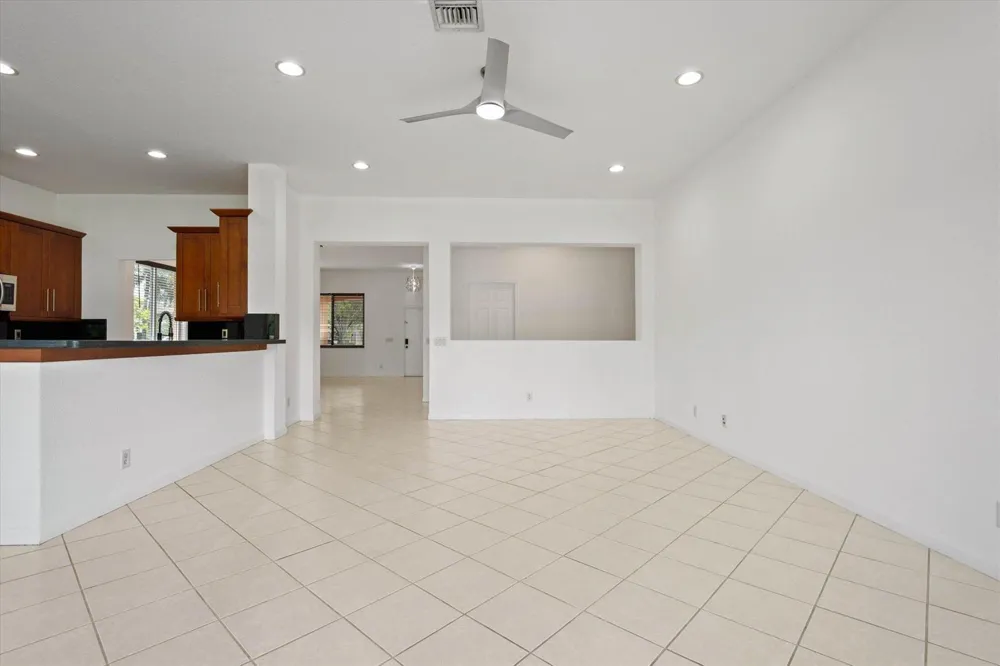 886 Sunflower Circle Weston, FL 33327