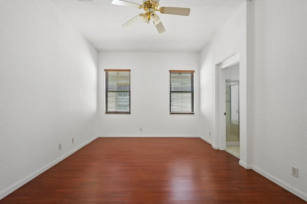 886 Sunflower Circle Weston, FL 33327