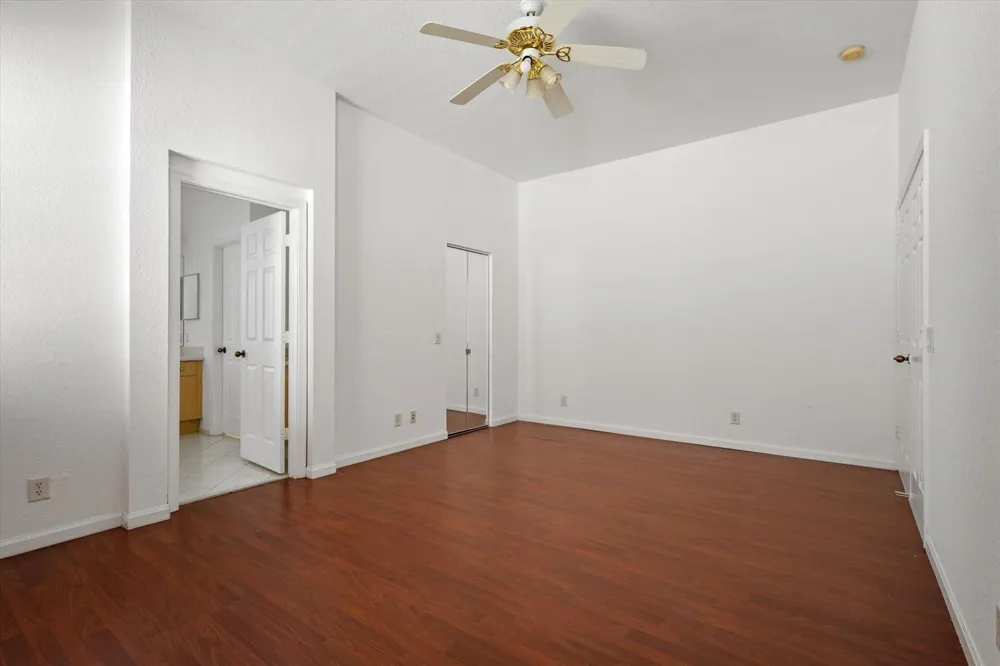 886 Sunflower Circle Weston, FL 33327