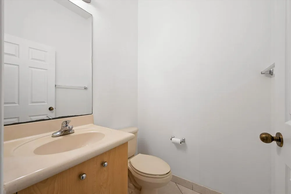 886 Sunflower Circle Weston, FL 33327