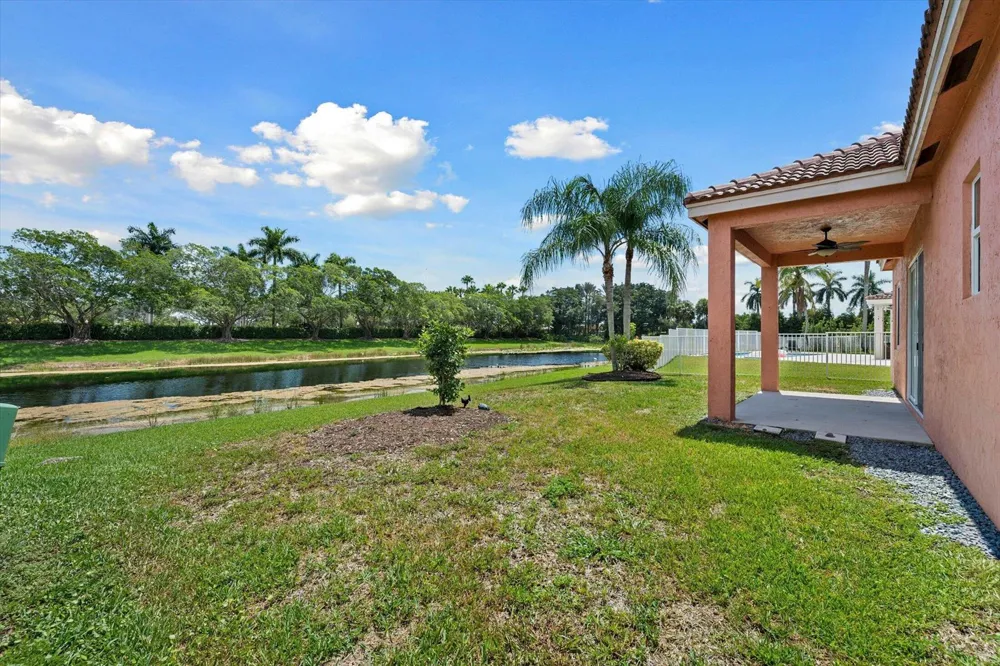 886 Sunflower Circle Weston, FL 33327