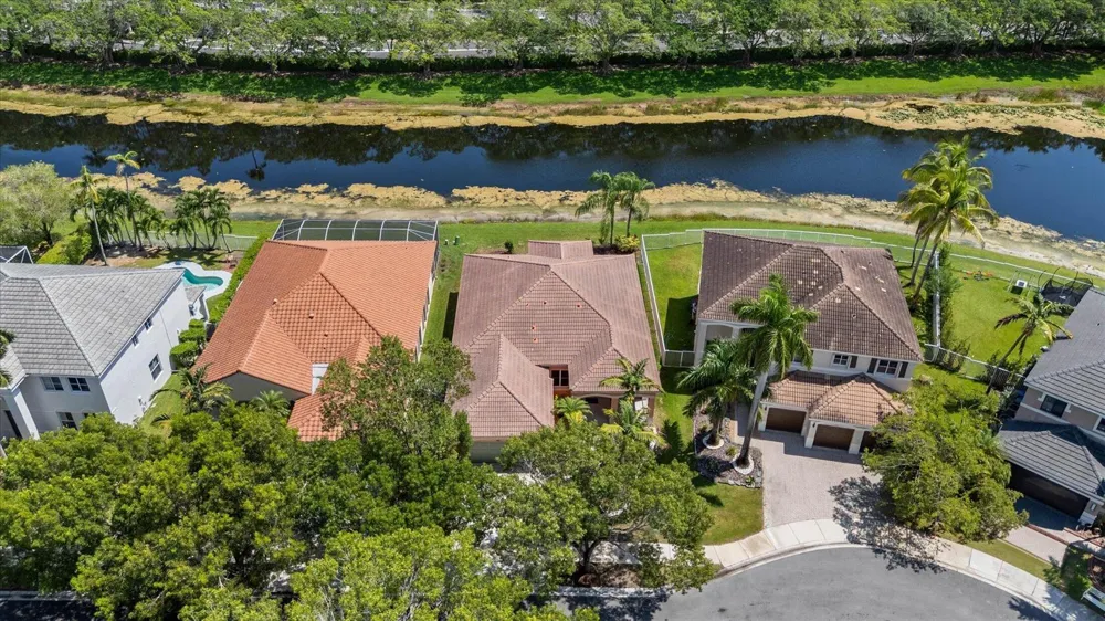 886 Sunflower Circle Weston, FL 33327