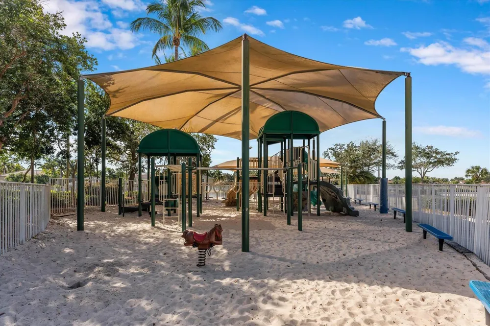 886 Sunflower Circle Weston, FL 33327