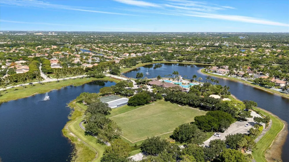 886 Sunflower Circle Weston, FL 33327