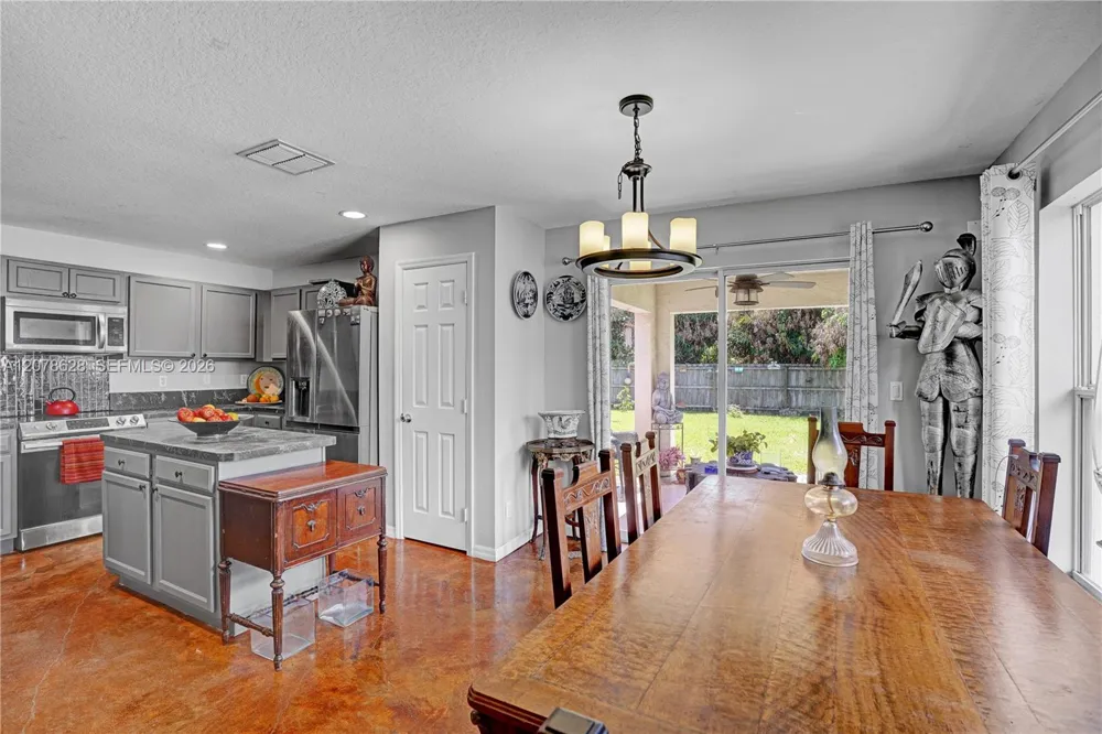 2826 SE Melaleuca Blvd #00 Port St. Lucie, FL 34952