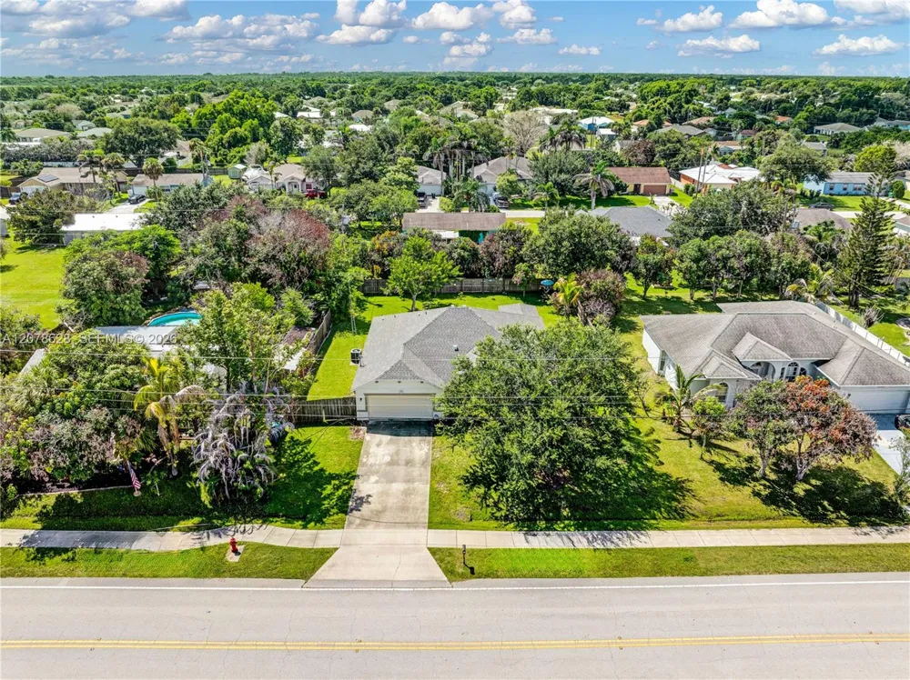 2826 SE Melaleuca Blvd #00 Port St. Lucie, FL 34952