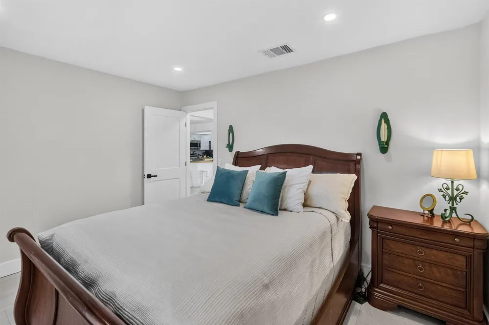 272 SW FAIRCHILD AVENUE Port St. Lucie, FL 34984