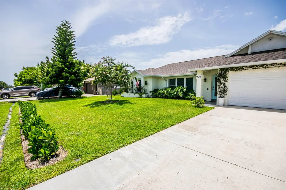 272 SW FAIRCHILD AVENUE Port St. Lucie, FL 34984