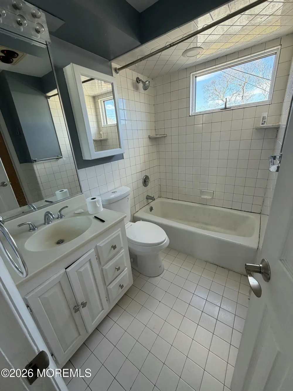 6 Barbara Lane Oakhurst, NJ 07755