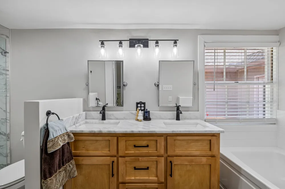 2621 Pillow Due Ln Columbia, TN 38401