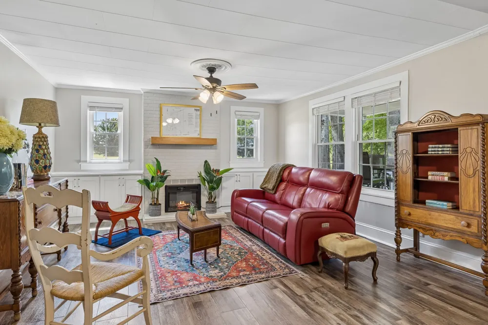 2621 Pillow Due Ln Columbia, TN 38401