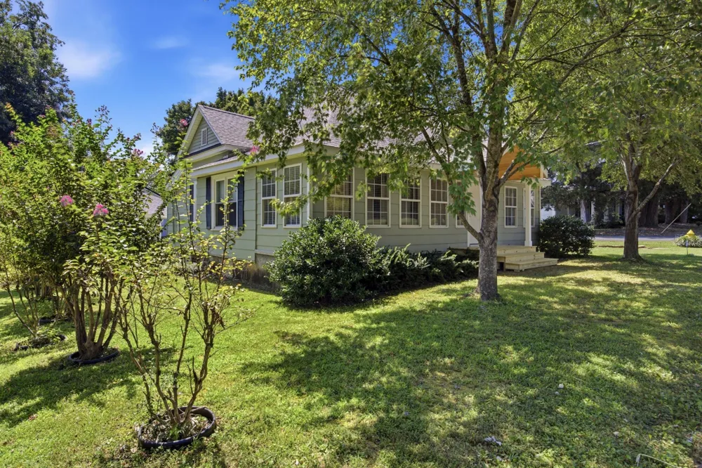 302 E Villanow Street La Fayette, GA 30728