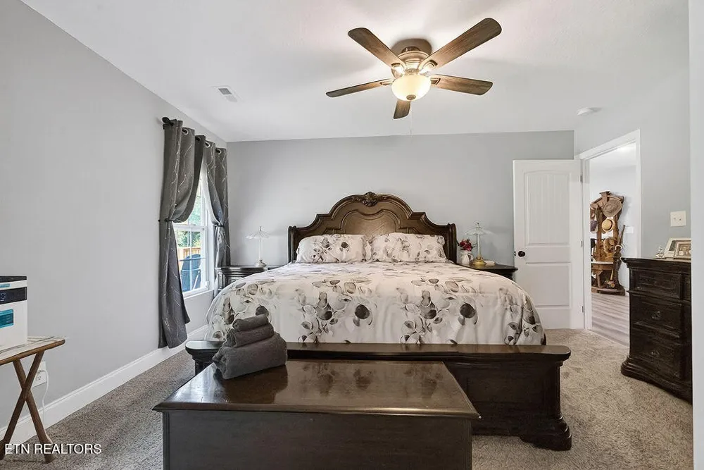 4020 Fox Hills Drive Louisville, TN 37777