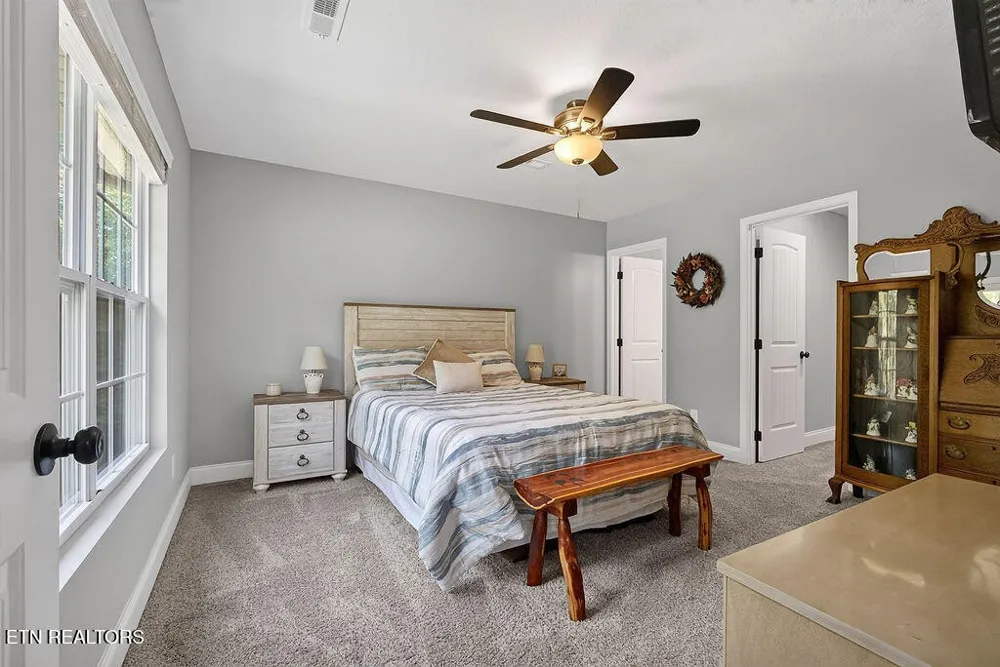 4020 Fox Hills Drive Louisville, TN 37777