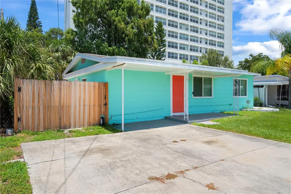 6761 HIBISCUS AVENUE S South Pasadena, FL 33707