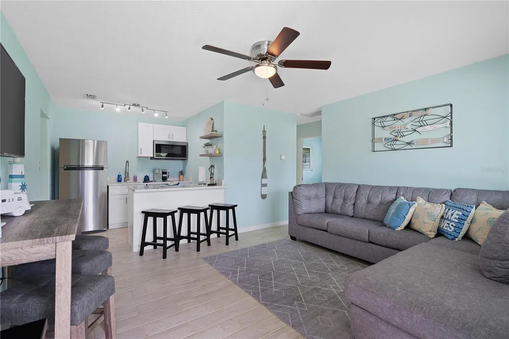 6761 HIBISCUS AVENUE S South Pasadena, FL 33707