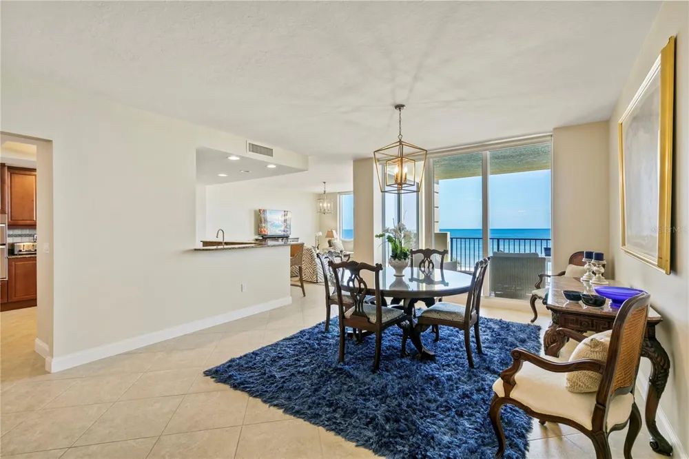 19 AVENUE DE LA MER #305 Palm Coast, FL 32137