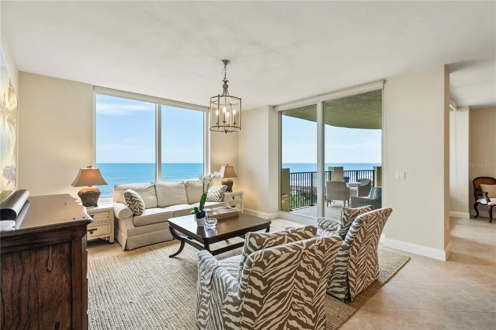 19 AVENUE DE LA MER #305 Palm Coast, FL 32137