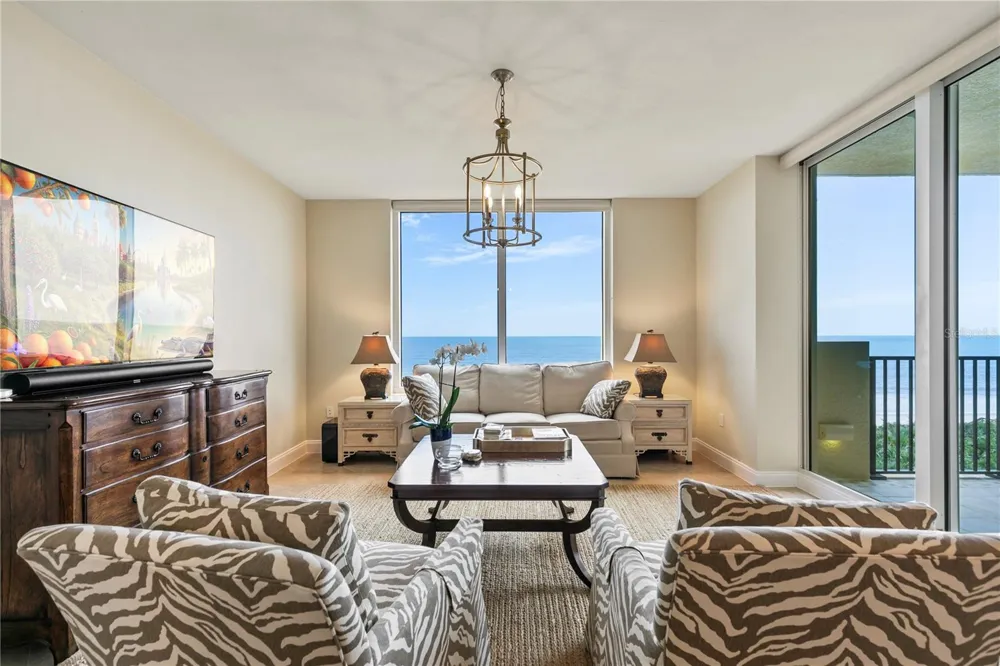 19 AVENUE DE LA MER #305 Palm Coast, FL 32137