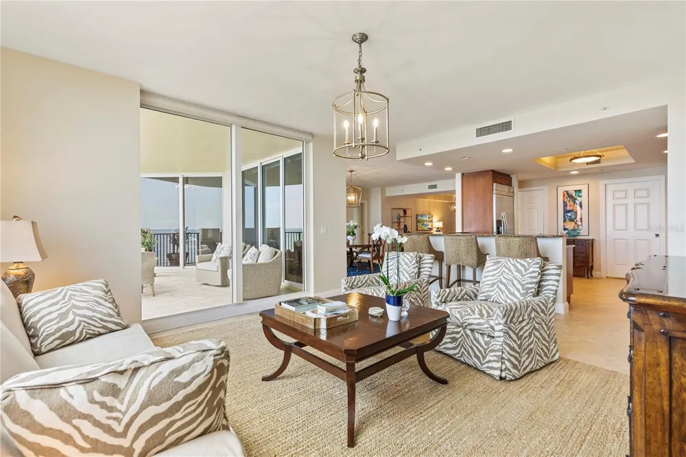 19 AVENUE DE LA MER #305 Palm Coast, FL 32137
