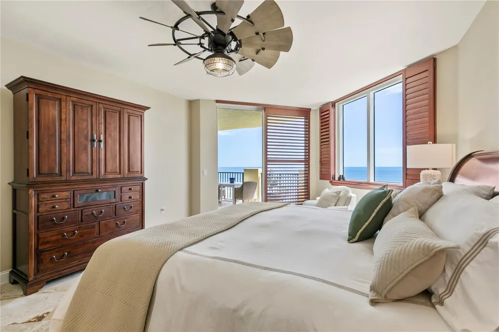 19 AVENUE DE LA MER #305 Palm Coast, FL 32137