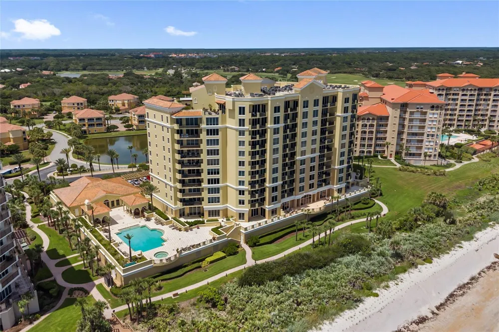 19 AVENUE DE LA MER #305 Palm Coast, FL 32137
