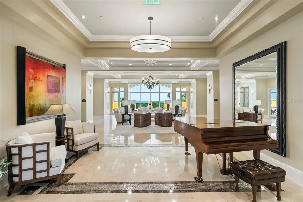 19 AVENUE DE LA MER #305 Palm Coast, FL 32137
