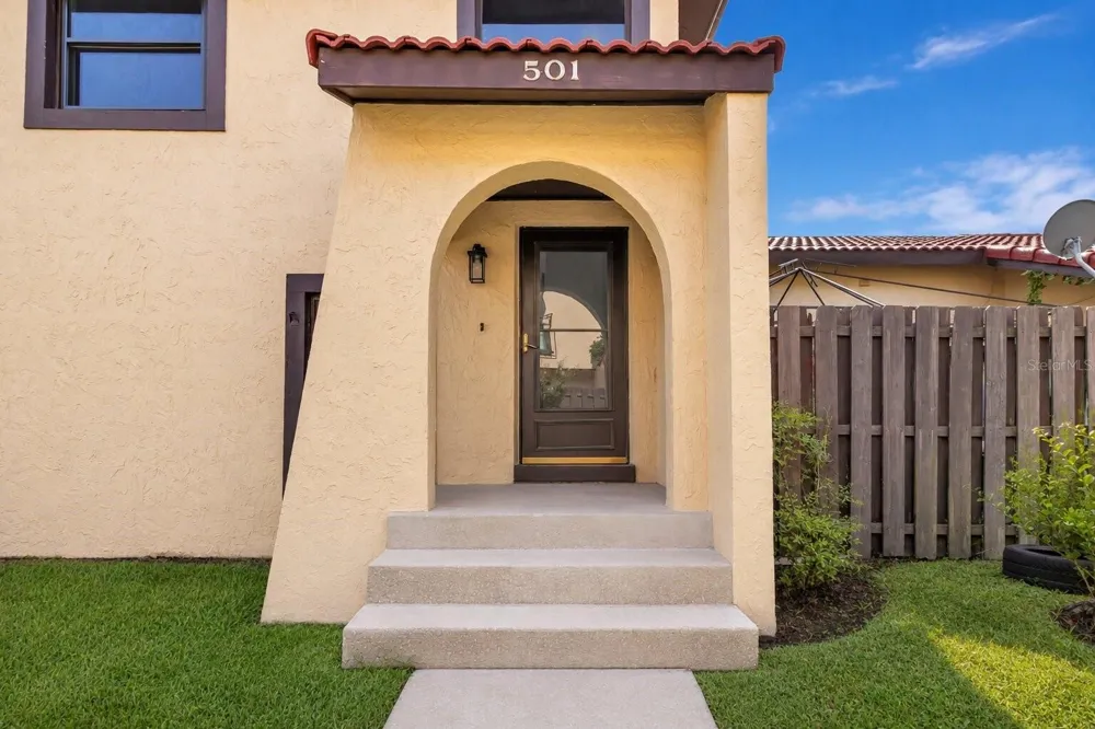 501 HUNTER CIRCLE Kissimmee, FL 34758