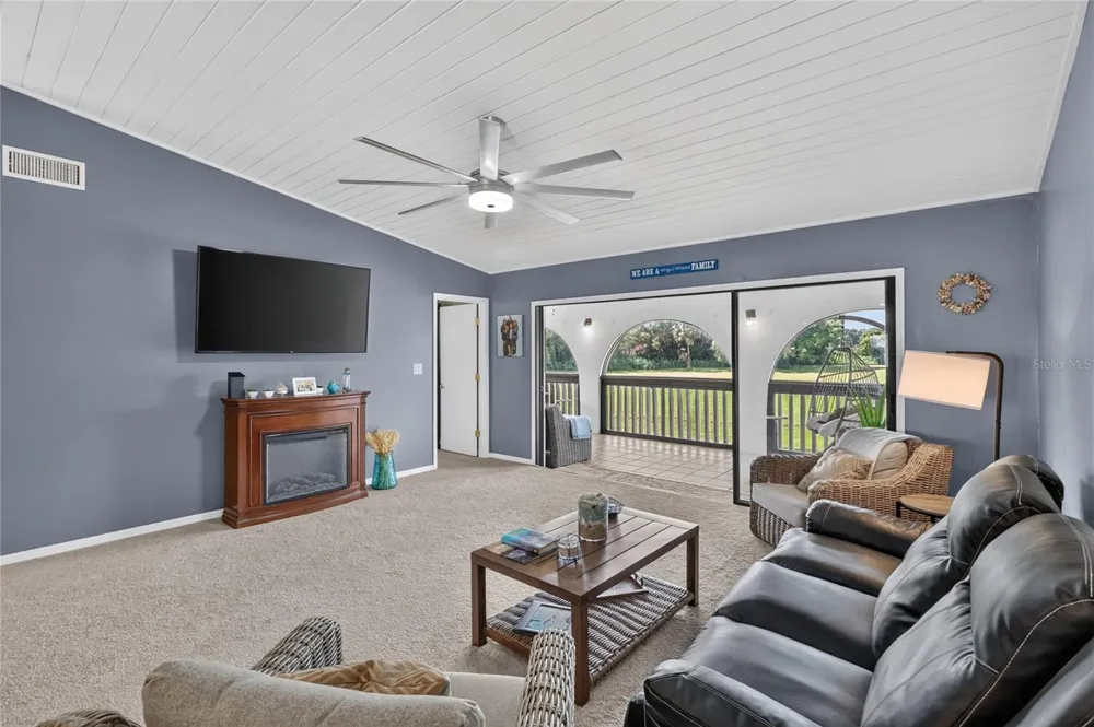 4201 VILLAGE COURT #4201 D-21 Lake Wales, FL 33898