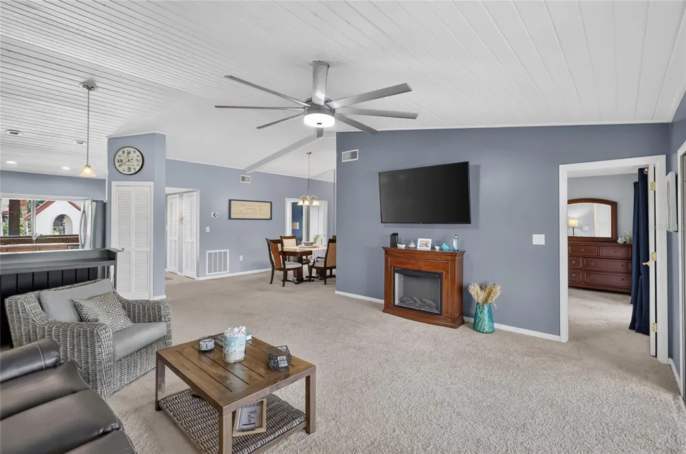 4201 VILLAGE COURT #4201 D-21 Lake Wales, FL 33898