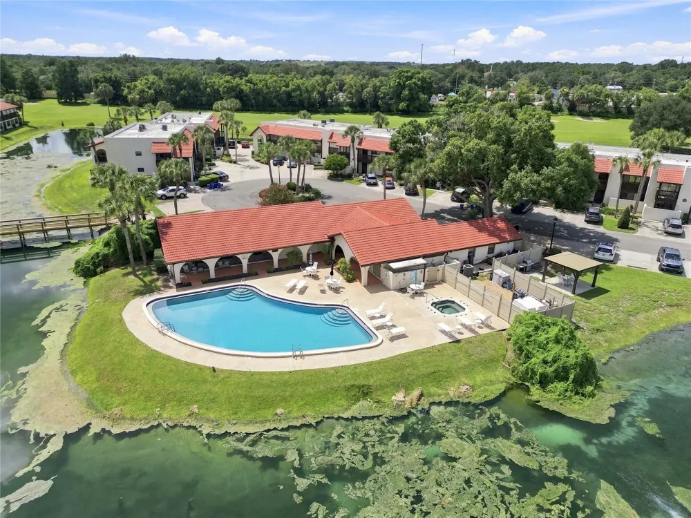 4201 VILLAGE COURT #4201 D-21 Lake Wales, FL 33898