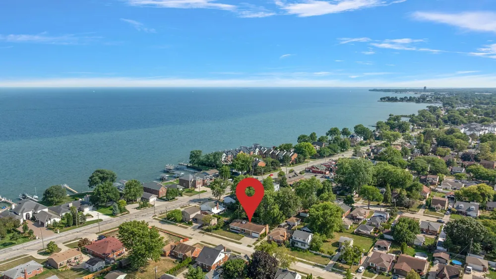 22830 Visnaw Street St Clair Shores City, MI 48081