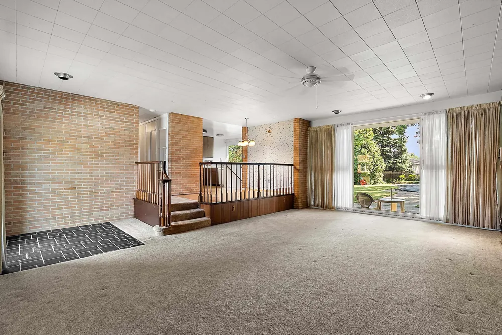 22830 Visnaw Street St Clair Shores City, MI 48081