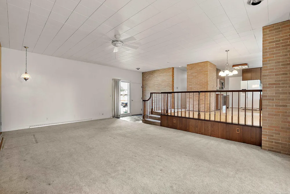 22830 Visnaw Street St Clair Shores City, MI 48081