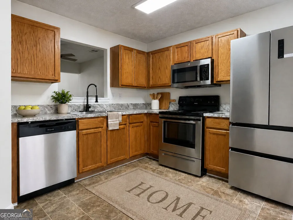 3168 Kingswood GLN Decatur, GA 30034