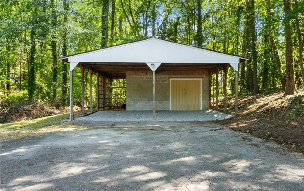 185 Linda Lane SE Mableton, GA 30126