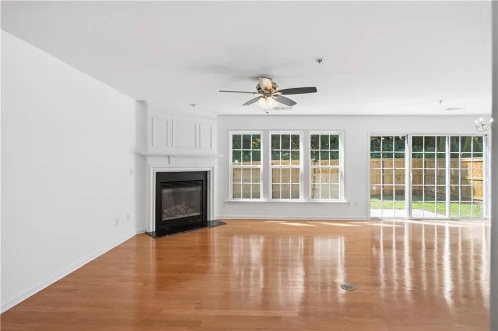 313 Balaban Circle Woodstock, GA 30188
