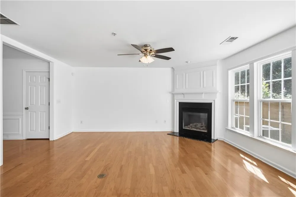 313 Balaban Circle Woodstock, GA 30188