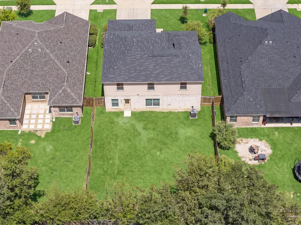 134 Morning Glory Sanger, TX 76266