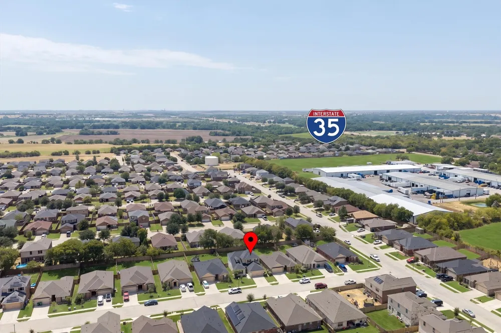 134 Morning Glory Sanger, TX 76266
