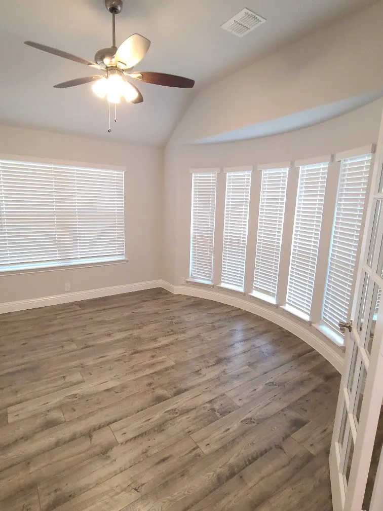 8704 Timber Ridge Drive Aubrey, TX 76227