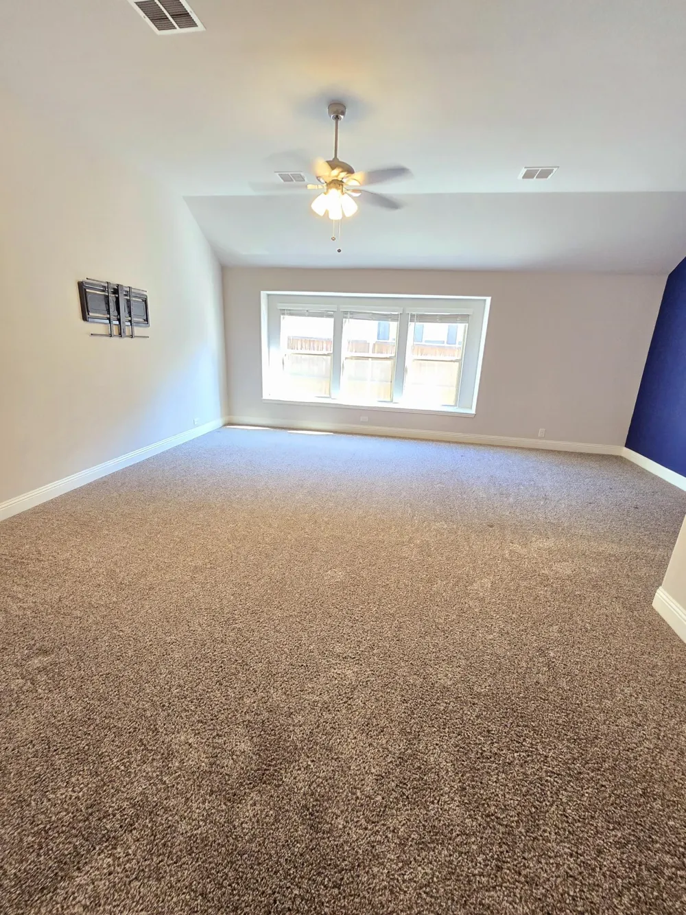 8704 Timber Ridge Drive Aubrey, TX 76227