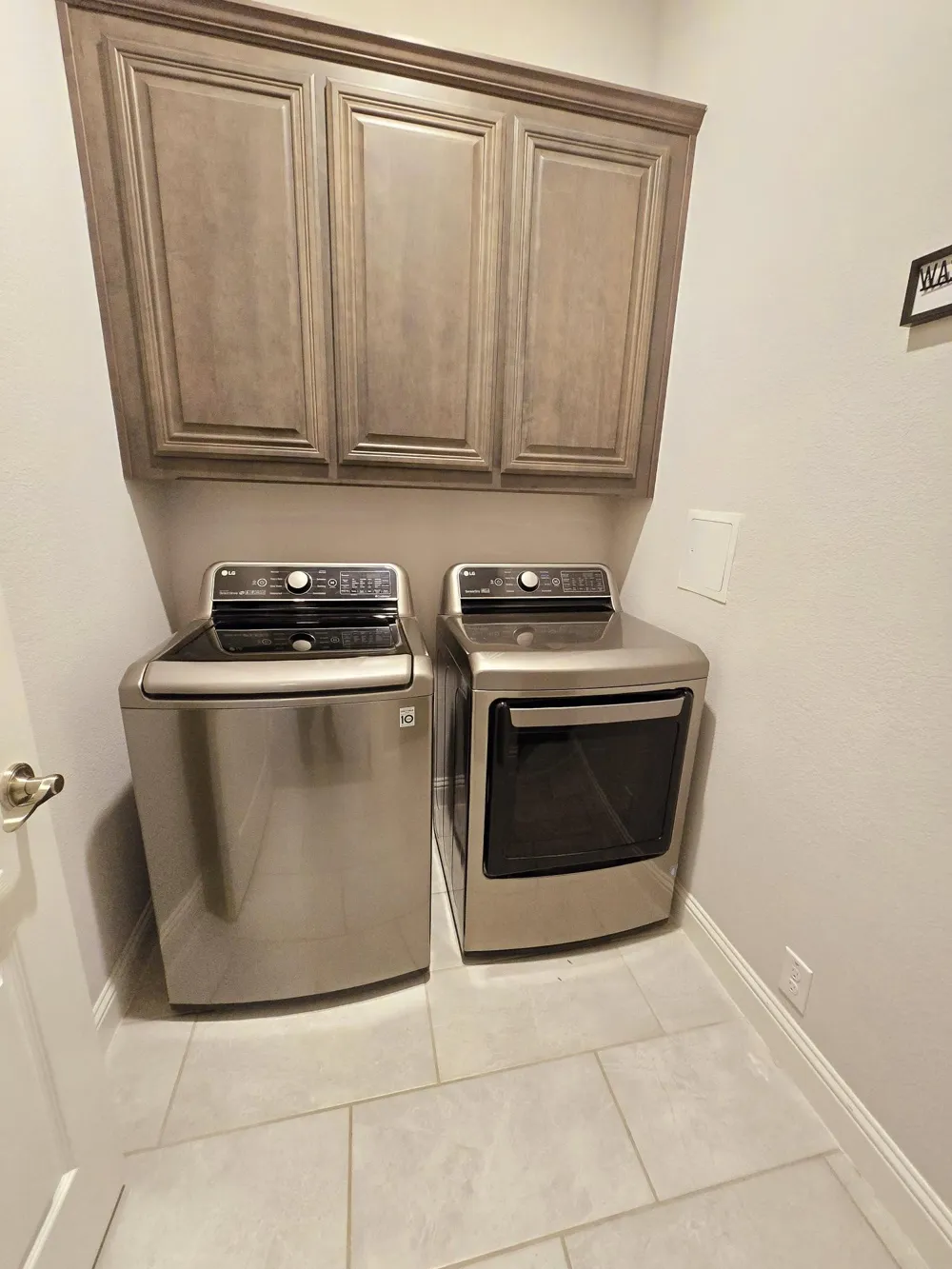 8704 Timber Ridge Drive Aubrey, TX 76227