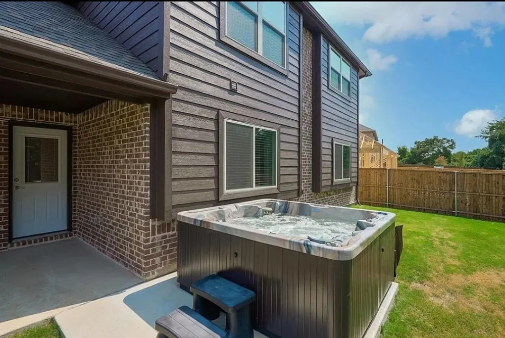 8704 Timber Ridge Drive Aubrey, TX 76227