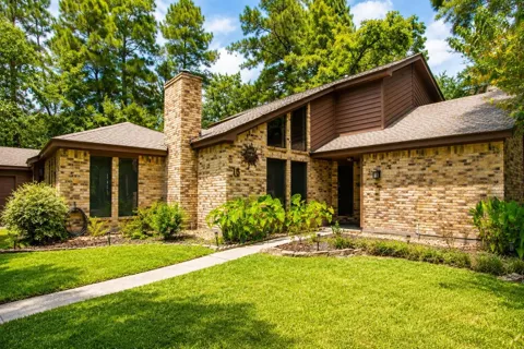 15 Mallard Glen Place