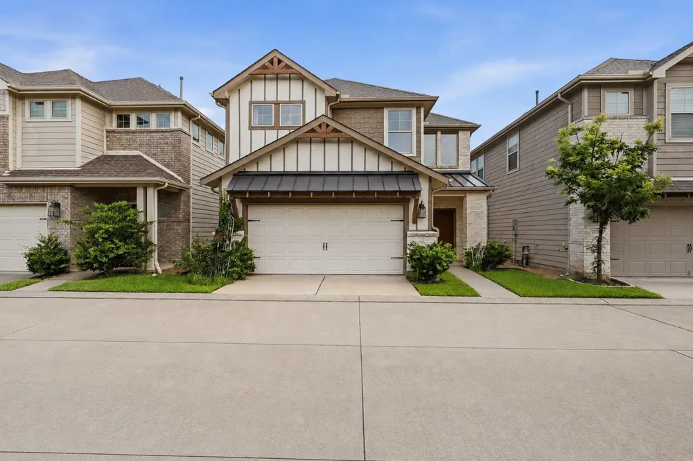 4028 Starbright Street Houston, TX 77018