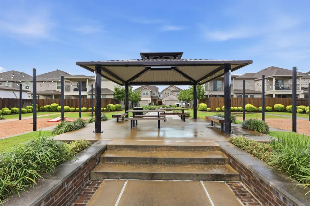 4028 Starbright Street Houston, TX 77018