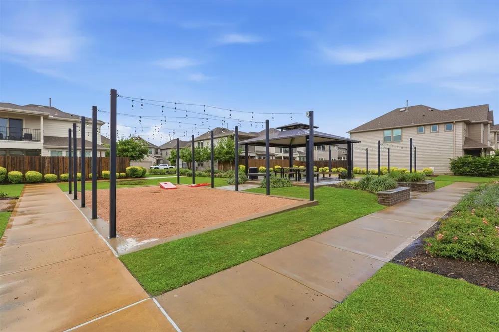 4028 Starbright Street Houston, TX 77018